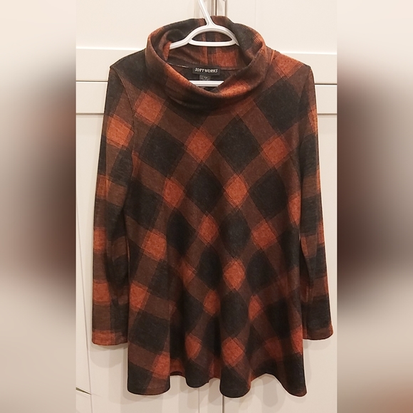Soft Works plaid cowl neck tunic - Picture 7 of 8